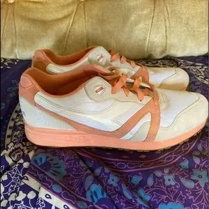 Diadora | Shoes | Mens Gently Worn Sz 35 Diadora N900  display picture 2